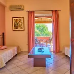Chrismos Luxury Corfu شقة فندقية Apraos