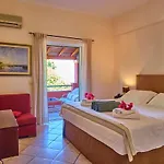 Chrismos Luxury Corfu * Apraos
