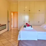 Chrismos Luxury Corfu Apraos