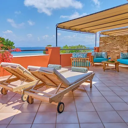 Chrismos Luxury Corfu Апраос