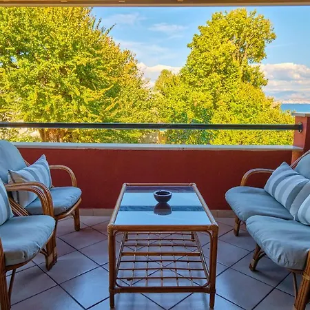 Chrismos Luxury Corfu * Апраос