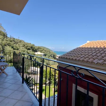 Chrismos Luxury Corfu * Апраос