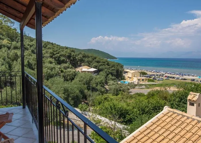 Chrismos Luxury Corfu شقة فندقية *