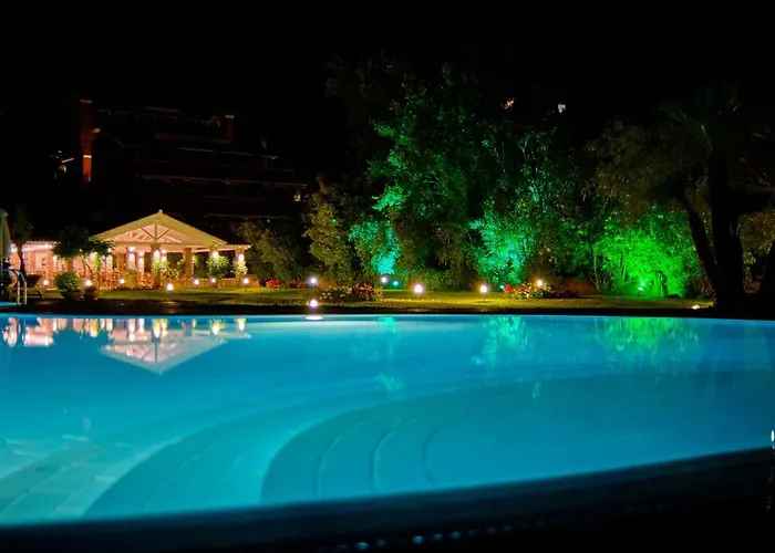 شقة فندقية Chrismos Luxury Corfu *