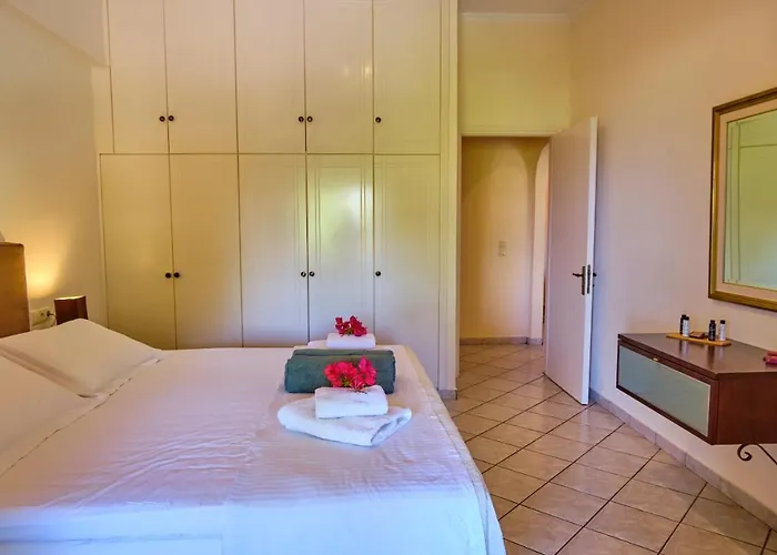 شقة فندقية Chrismos Luxury Corfu Apraos