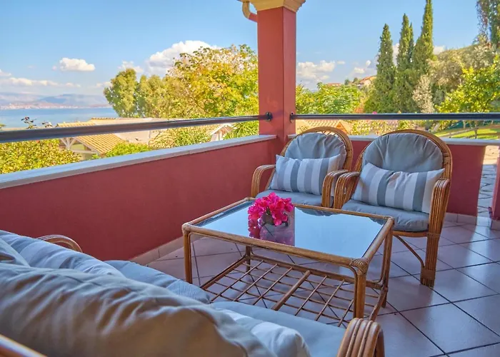 Chrismos Luxury Corfu شقة فندقية *