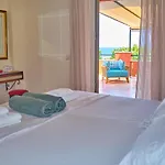 Chrismos Luxury Corfu Apraos